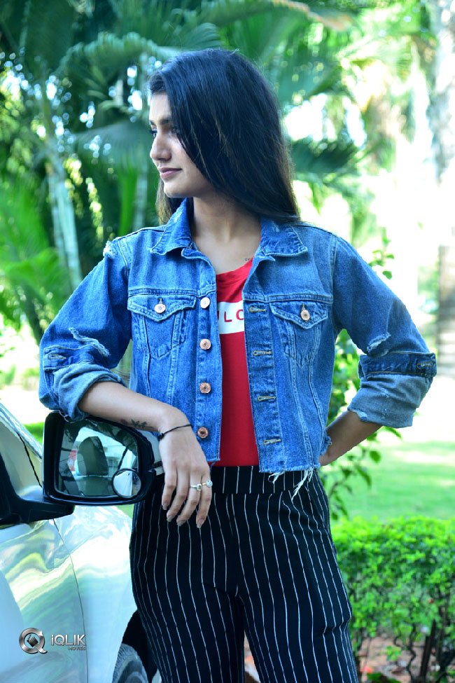 Priya-Prakash-Varrier-New-Photos